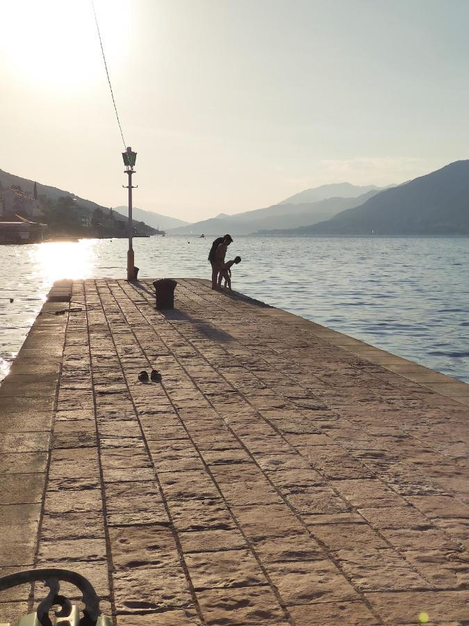 Studio Apartments Krasici Tivat Exteriör bild