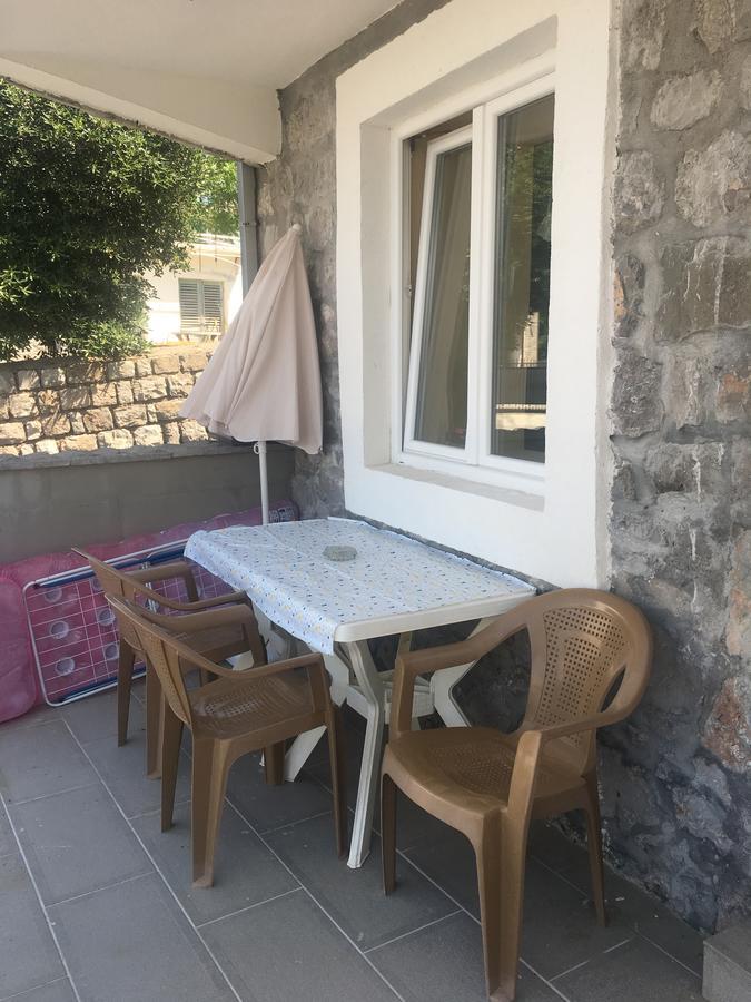 Studio Apartments Krasici Tivat Exteriör bild