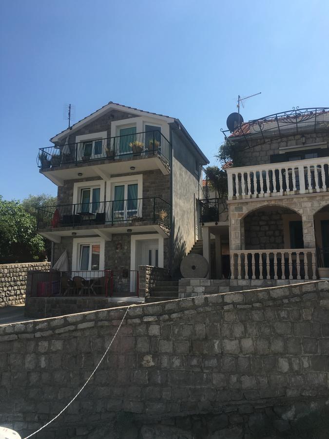 Studio Apartments Krasici Tivat Exteriör bild